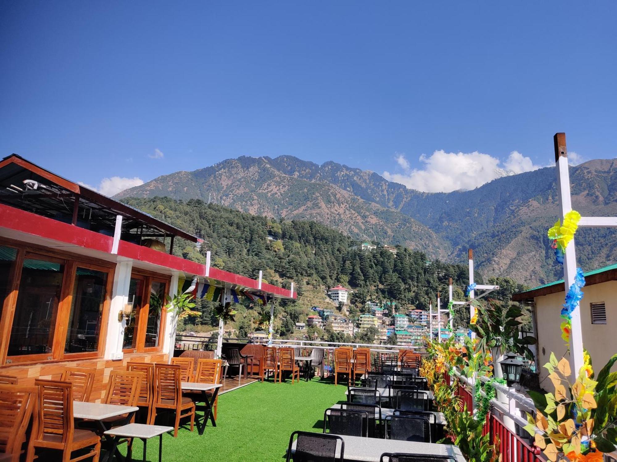Hotel Akash - Luxury Hotel In Mcleodganj McLeod Ganj Exterior foto