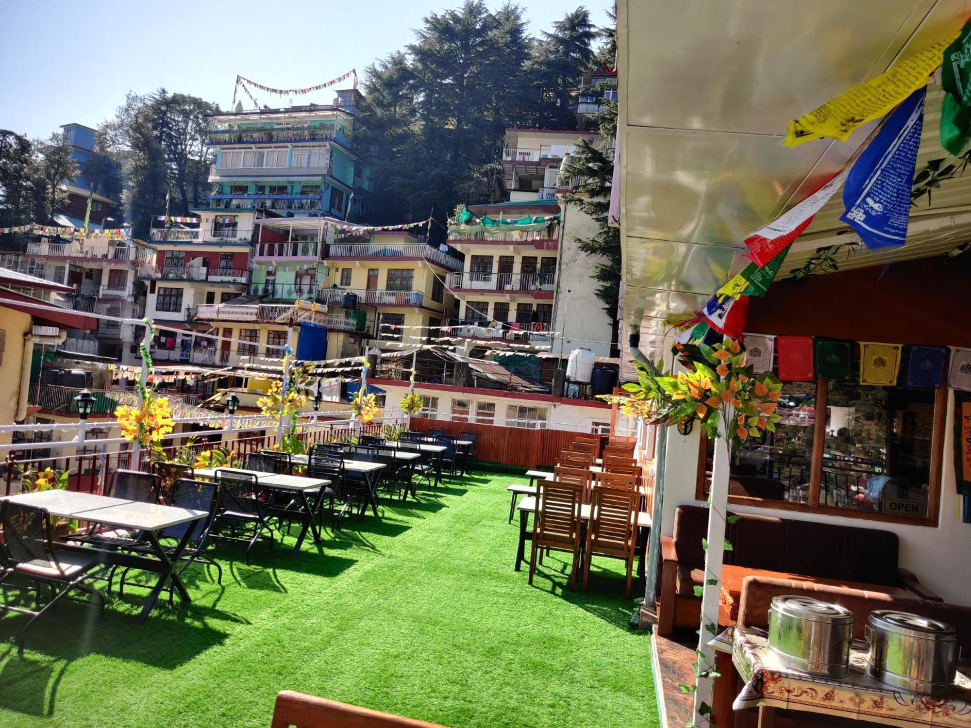 Hotel Akash - Luxury Hotel In Mcleodganj McLeod Ganj Exterior foto